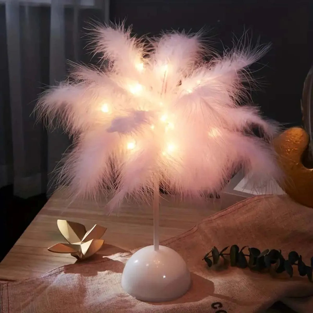 Feather Design LED Table Lamp